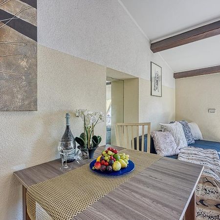 Old Town Apartments In Umag Ngoại thất bức ảnh