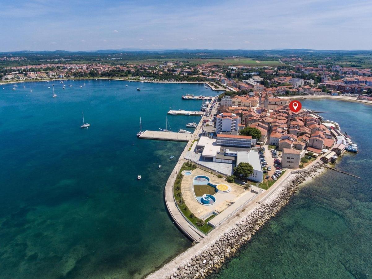 Old Town Apartments In Umag Ngoại thất bức ảnh