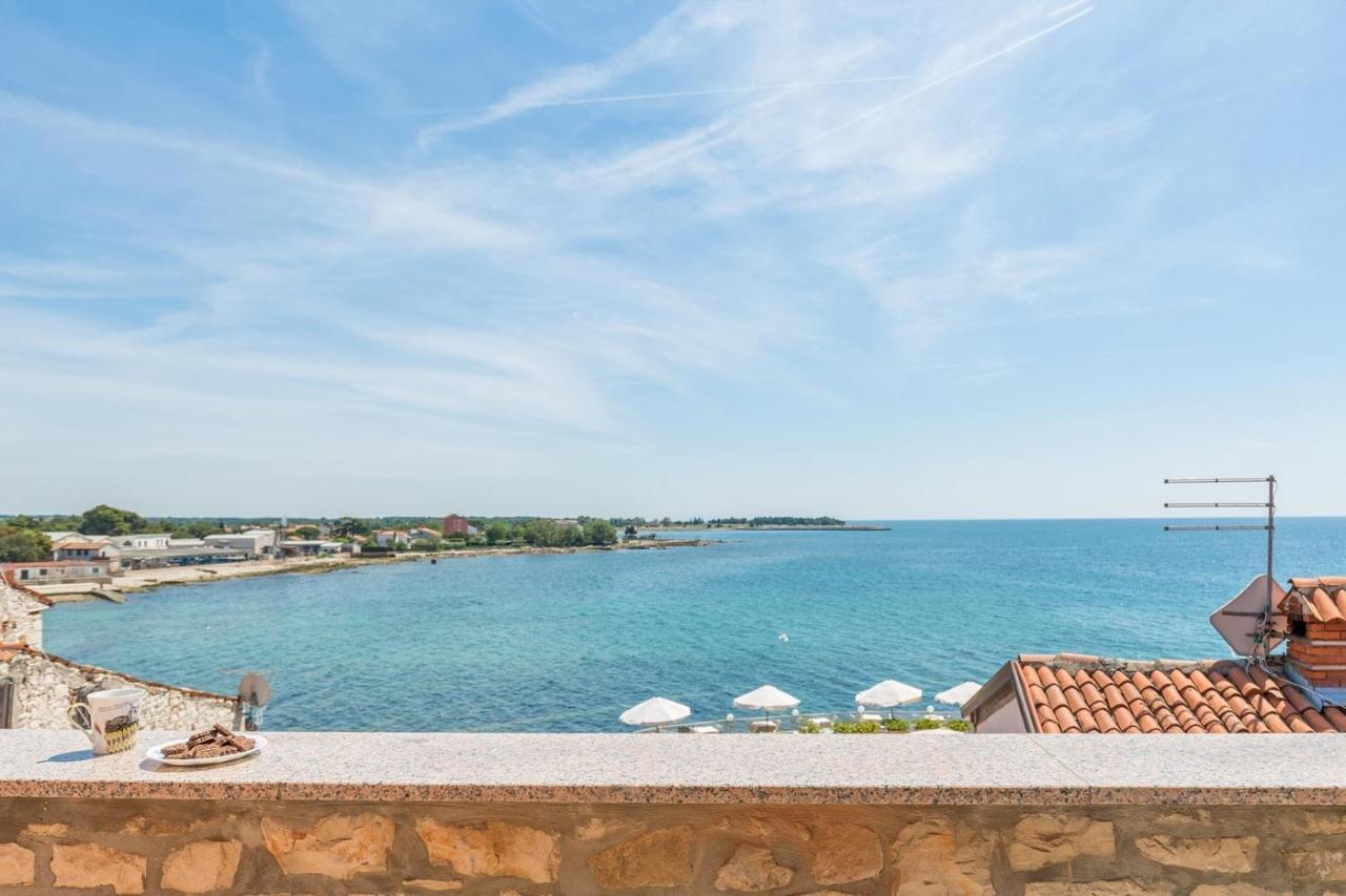 Old Town Apartments In Umag Ngoại thất bức ảnh