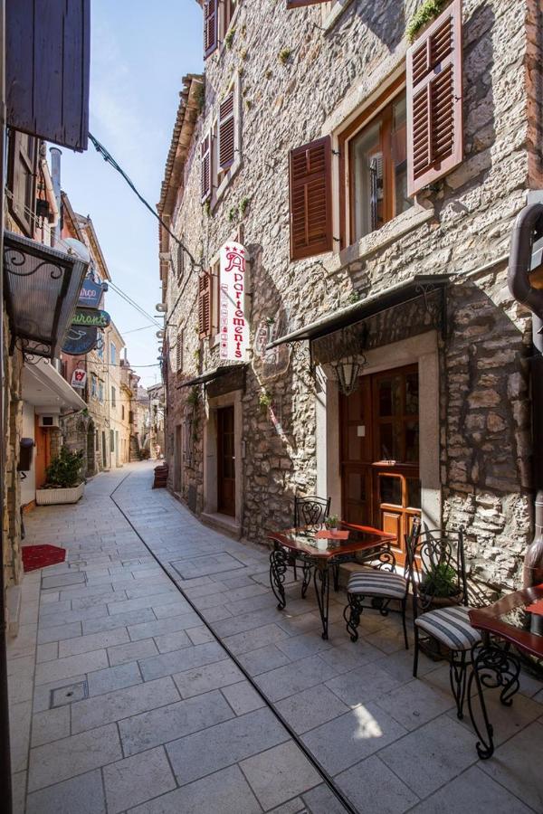 Old Town Apartments In Umag Ngoại thất bức ảnh