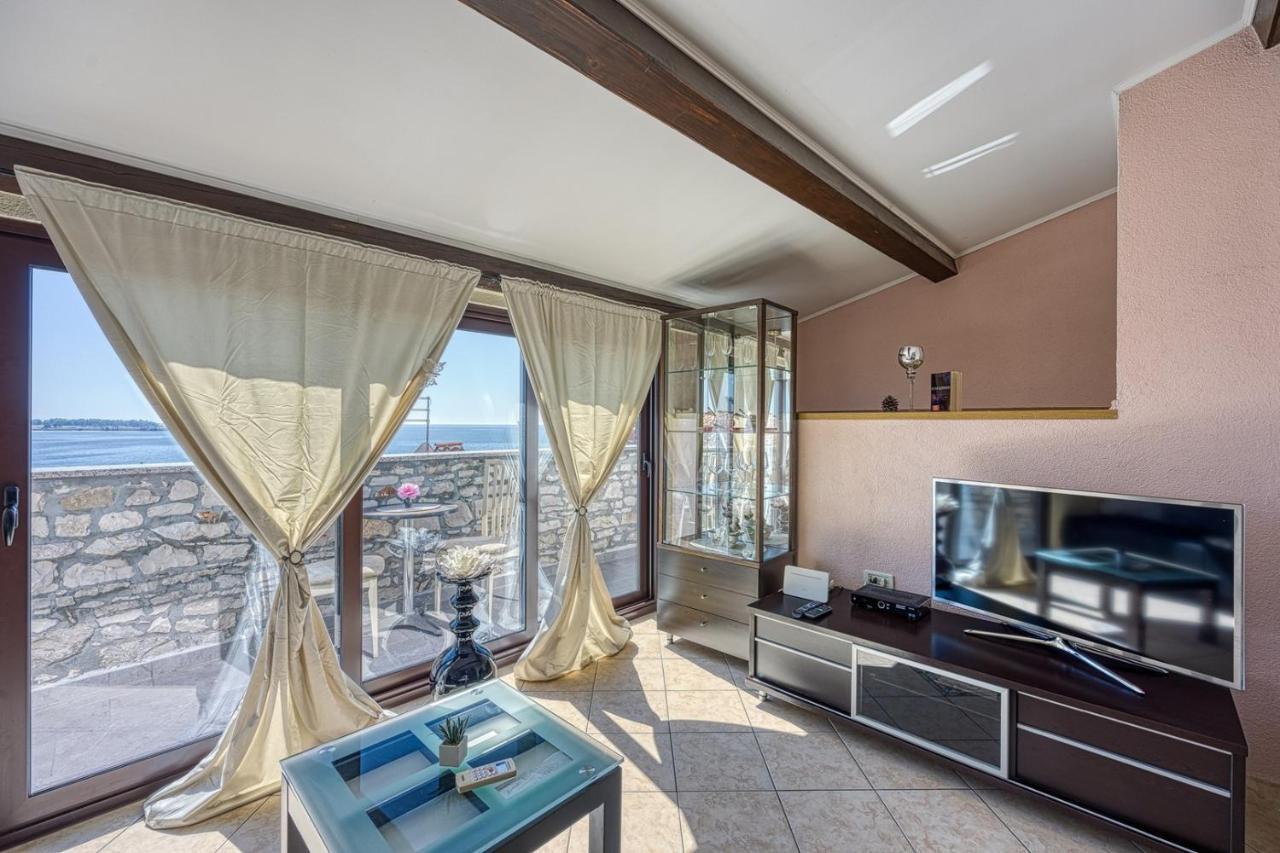 Old Town Apartments In Umag Ngoại thất bức ảnh