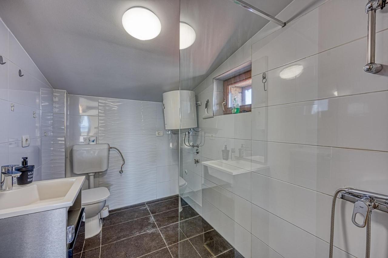 Old Town Apartments In Umag Ngoại thất bức ảnh