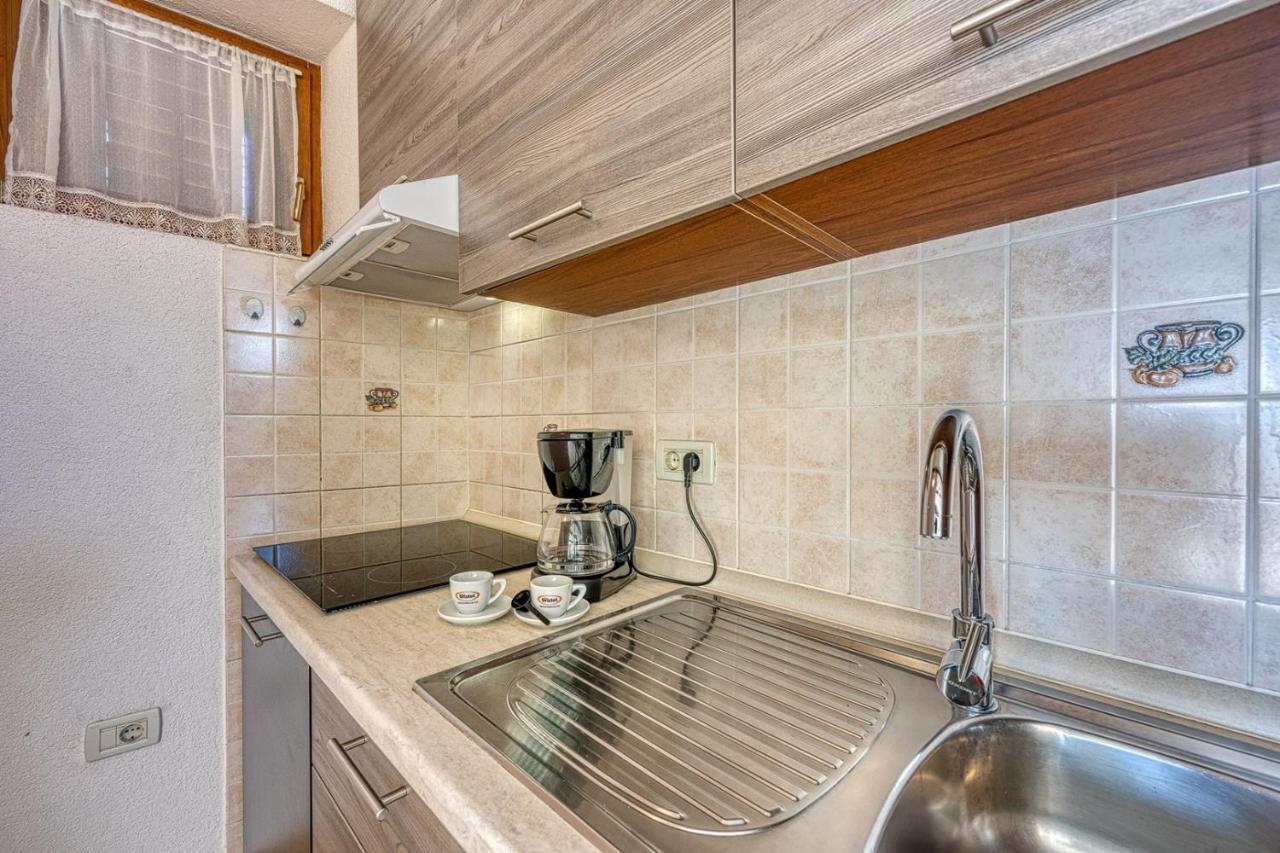 Old Town Apartments In Umag Ngoại thất bức ảnh